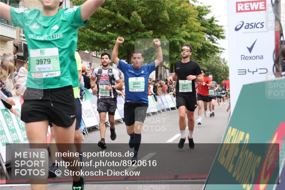 21.09.2025 - PSD Bank Halbmarathon Strokosch-Dieckow http://msf.ph/oto/8920616 21.09.2025 11:55:38 Ziel 1209, 1543, 1796, 2451, 2541, 2815, 2862, 2936, 3942, 3979, 4052 meine-sportfotos.de