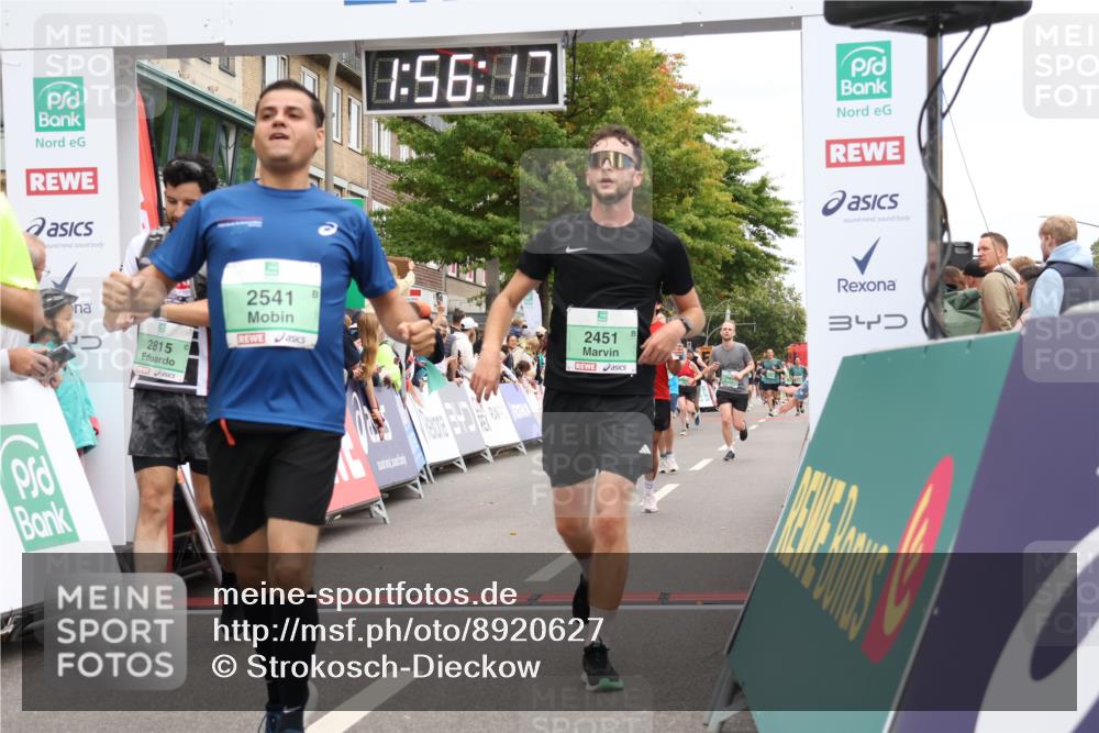 21.09.2025 - PSD Bank Halbmarathon Strokosch-Dieckow http://msf.ph/oto/8920627 21.09.2025 11:55:40 Ziel 1543, 1796, 2451, 2541, 2673, 2680, 2815, 2862, 2936, 3942, 3979, 4052 meine-sportfotos.de