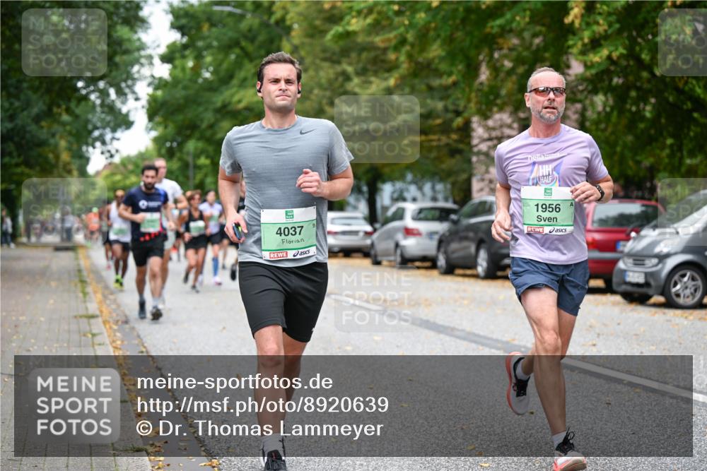 21.09.2025 - PSD Bank Halbmarathon Dr. Thomas Lammeyer http://msf.ph/oto/8920639 21.09.2025 10:39:34 Laufen 4037, 1956 meine-sportfotos.de
