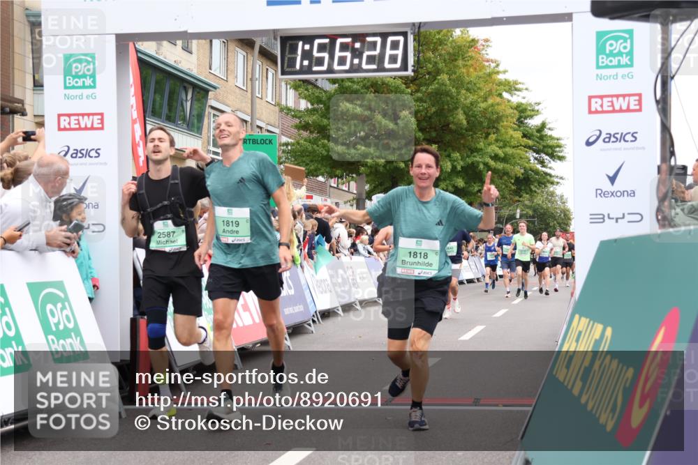 21.09.2025 - PSD Bank Halbmarathon Strokosch-Dieckow http://msf.ph/oto/8920691 21.09.2025 11:55:52 Ziel 1134, 1818, 1819, 2273, 2399, 2587, 2642, 2680 meine-sportfotos.de