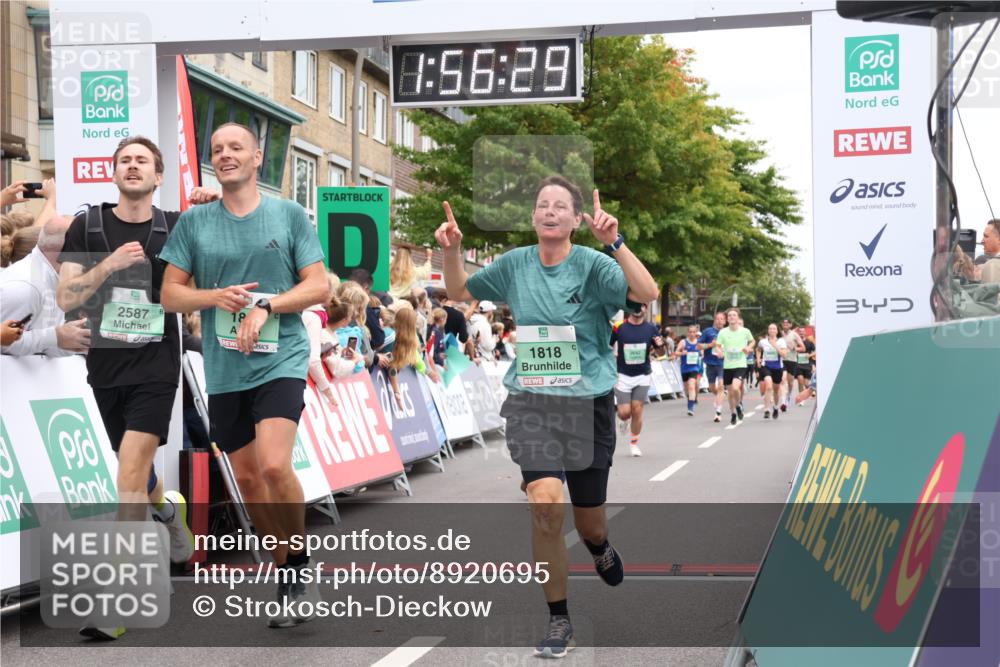 21.09.2025 - PSD Bank Halbmarathon Strokosch-Dieckow http://msf.ph/oto/8920695 21.09.2025 11:55:52 Ziel 1134, 1818, 1819, 2273, 2399, 2587, 2642, 2680 meine-sportfotos.de