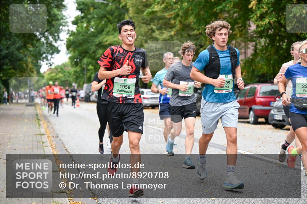 21.09.2025 - PSD Bank Halbmarathon Dr. Thomas Lammeyer http://msf.ph/oto/8920708 21.09.2025 10:39:43 Laufen 58, 06, 1959, 22 meine-sportfotos.de
