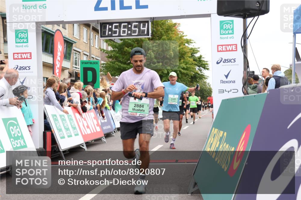21.09.2025 - PSD Bank Halbmarathon Strokosch-Dieckow http://msf.ph/oto/8920807 21.09.2025 11:56:18 Ziel 1615, 2187, 2222, 2323, 2535, 2884, 3101, 3743, 3943, 3947, 3996, 4013 meine-sportfotos.de