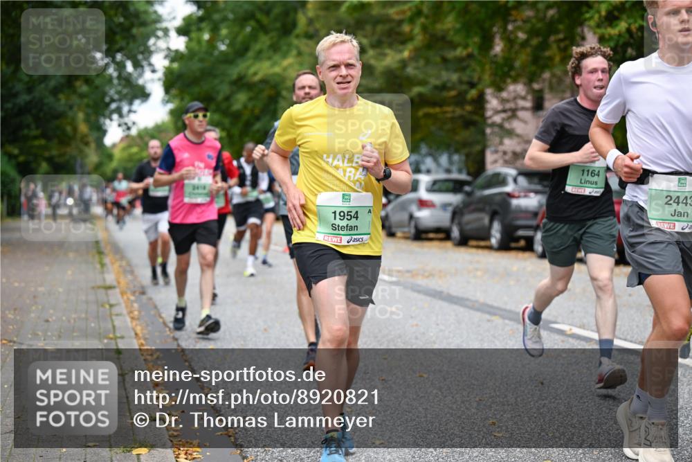 21.09.2025 - PSD Bank Halbmarathon Dr. Thomas Lammeyer http://msf.ph/oto/8920821 21.09.2025 10:39:59 Laufen 1954, 1164, 2443 meine-sportfotos.de