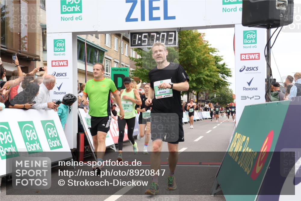 21.09.2025 - PSD Bank Halbmarathon Strokosch-Dieckow http://msf.ph/oto/8920847 21.09.2025 11:56:26 Ziel 1194, 1470, 2222, 2315, 2954, 3101, 3743, 3933, 3943, 3947, 4013 meine-sportfotos.de