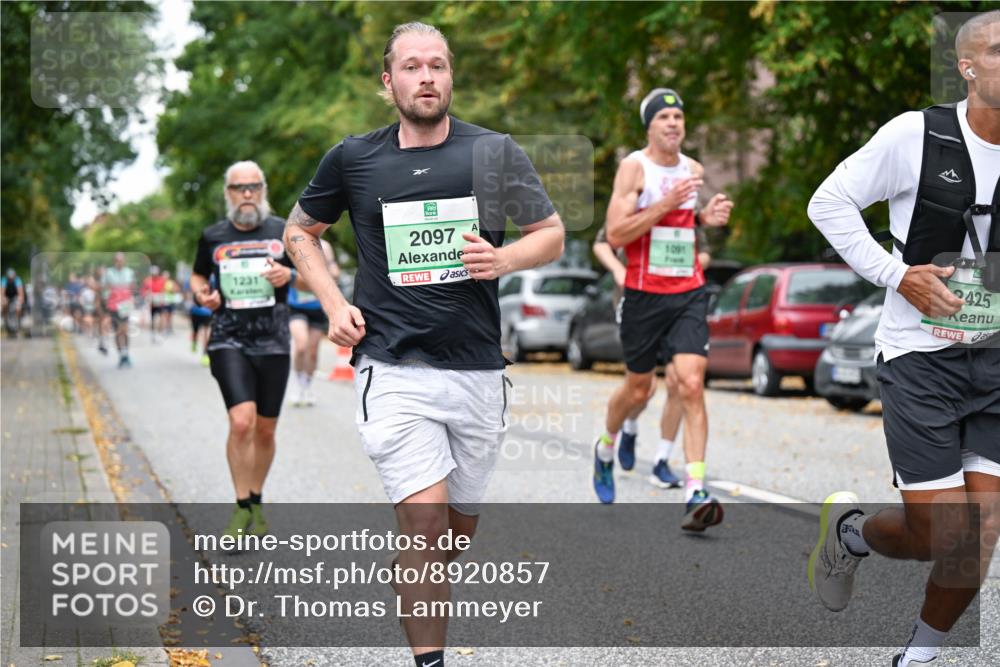 21.09.2025 - PSD Bank Halbmarathon Dr. Thomas Lammeyer http://msf.ph/oto/8920857 21.09.2025 10:40:03 Laufen 1231, 2097, 7, 1091, 2425 meine-sportfotos.de