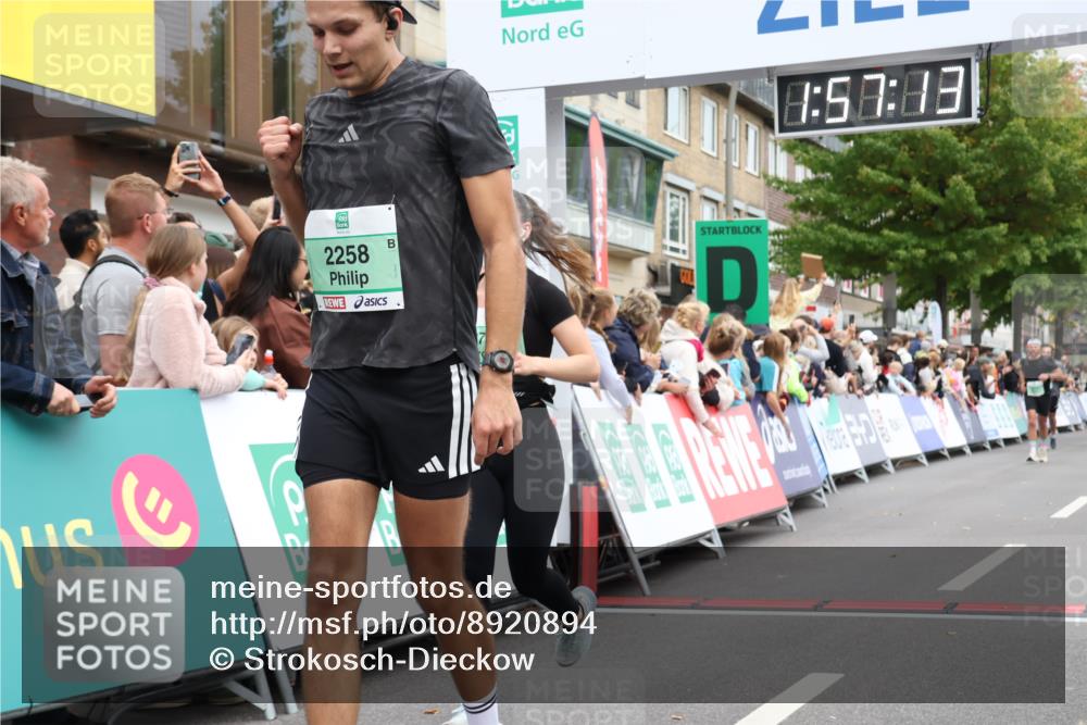 21.09.2025 - PSD Bank Halbmarathon Strokosch-Dieckow http://msf.ph/oto/8920894 21.09.2025 11:56:36 Ziel 2258, 2569, 2746, 2793, 2878, 2932 meine-sportfotos.de