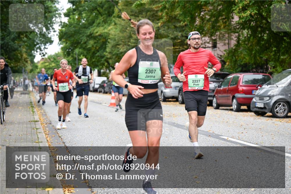 21.09.2025 - PSD Bank Halbmarathon Dr. Thomas Lammeyer http://msf.ph/oto/8920944 21.09.2025 10:40:14 Laufen 1368, 2307, 2227 meine-sportfotos.de