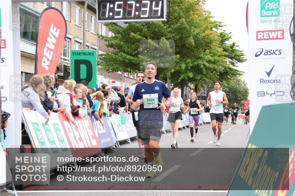 21.09.2025 - PSD Bank Halbmarathon Strokosch-Dieckow http://msf.ph/oto/8920950 21.09.2025 11:56:57 Ziel 1229, 1365, 1453, 2411, 2526, 2555, 2676, 2760, 2927, 3939, 4056 meine-sportfotos.de