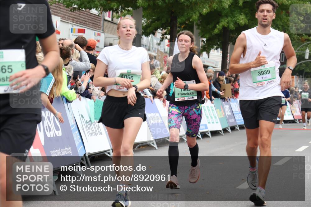 21.09.2025 - PSD Bank Halbmarathon Strokosch-Dieckow http://msf.ph/oto/8920961 21.09.2025 11:56:59 Ziel 1229, 1365, 1453, 2411, 2526, 2555, 2676, 2760, 2927, 3939, 4056 meine-sportfotos.de