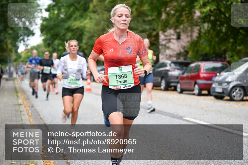 21.09.2025 - PSD Bank Halbmarathon Dr. Thomas Lammeyer http://msf.ph/oto/8920965 21.09.2025 10:40:17 Laufen 1368, 1946 meine-sportfotos.de