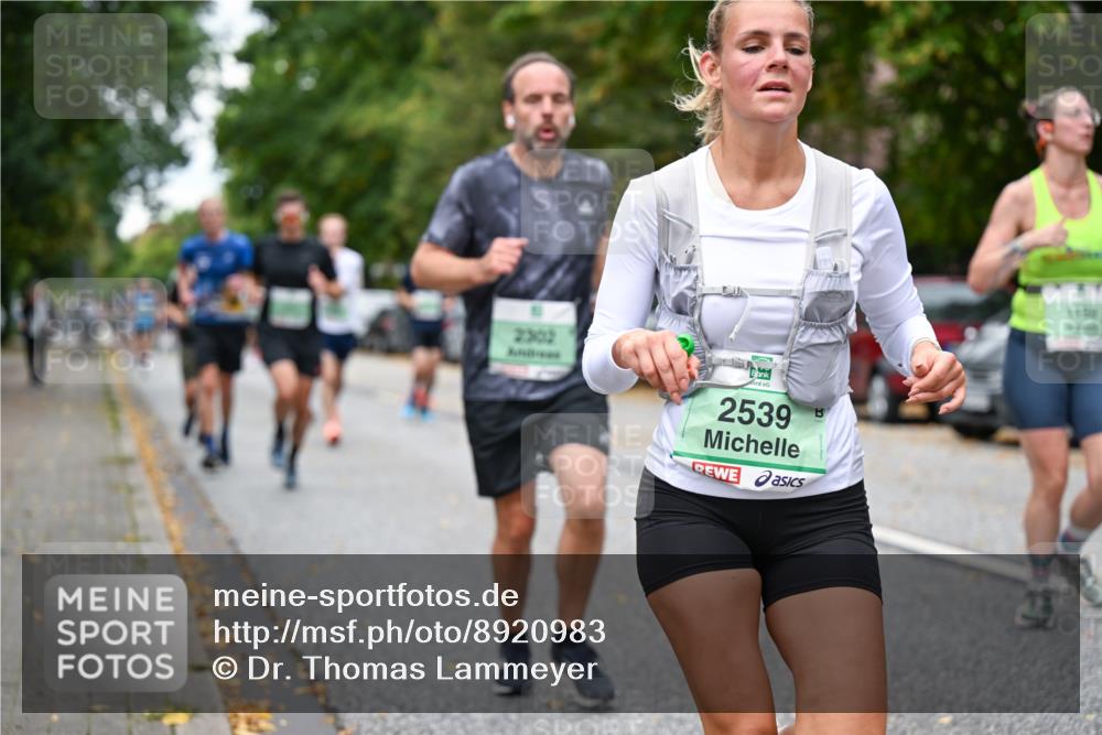 21.09.2025 - PSD Bank Halbmarathon Dr. Thomas Lammeyer http://msf.ph/oto/8920983 21.09.2025 10:40:19 Laufen 2302, 2539, 1760 meine-sportfotos.de