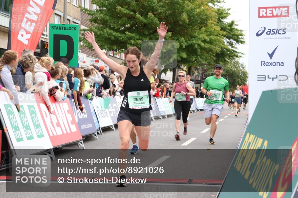 21.09.2025 - PSD Bank Halbmarathon Strokosch-Dieckow http://msf.ph/oto/8921026 21.09.2025 11:57:18 Ziel 1337, 1393, 1746, 1959, 2197, 2277, 2649, 2659, 3209, 3988, 4025 meine-sportfotos.de