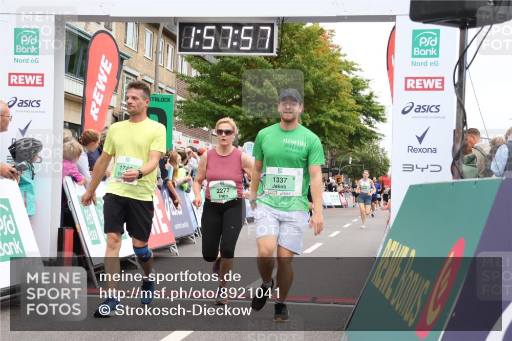 21.09.2025 - PSD Bank Halbmarathon Strokosch-Dieckow http://msf.ph/oto/8921041 21.09.2025 11:57:20 Ziel 1337, 1746, 1959, 2197, 2277, 2649, 3110, 4025 meine-sportfotos.de