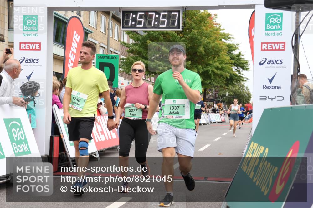 21.09.2025 - PSD Bank Halbmarathon Strokosch-Dieckow http://msf.ph/oto/8921045 21.09.2025 11:57:21 Ziel 1337, 1746, 2277, 2465, 2649, 3110, 4025 meine-sportfotos.de