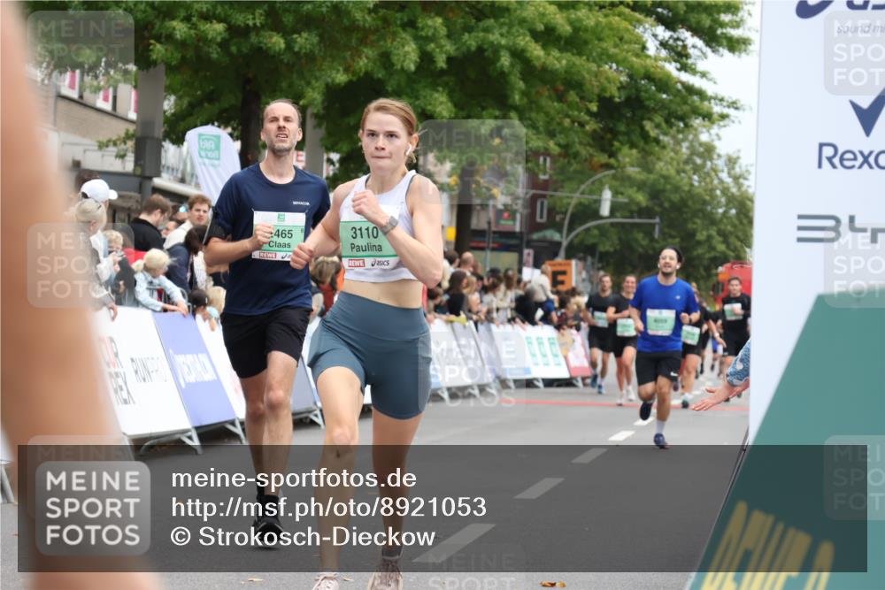 21.09.2025 - PSD Bank Halbmarathon Strokosch-Dieckow http://msf.ph/oto/8921053 21.09.2025 11:57:23 Ziel 1337, 1746, 2277, 2465, 2649, 3110, 4025 meine-sportfotos.de