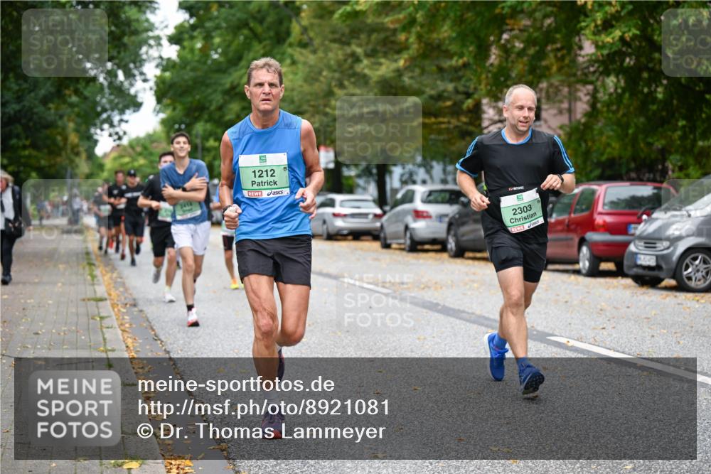21.09.2025 - PSD Bank Halbmarathon Dr. Thomas Lammeyer http://msf.ph/oto/8921081 21.09.2025 10:40:30 Laufen 1212, 2303 meine-sportfotos.de