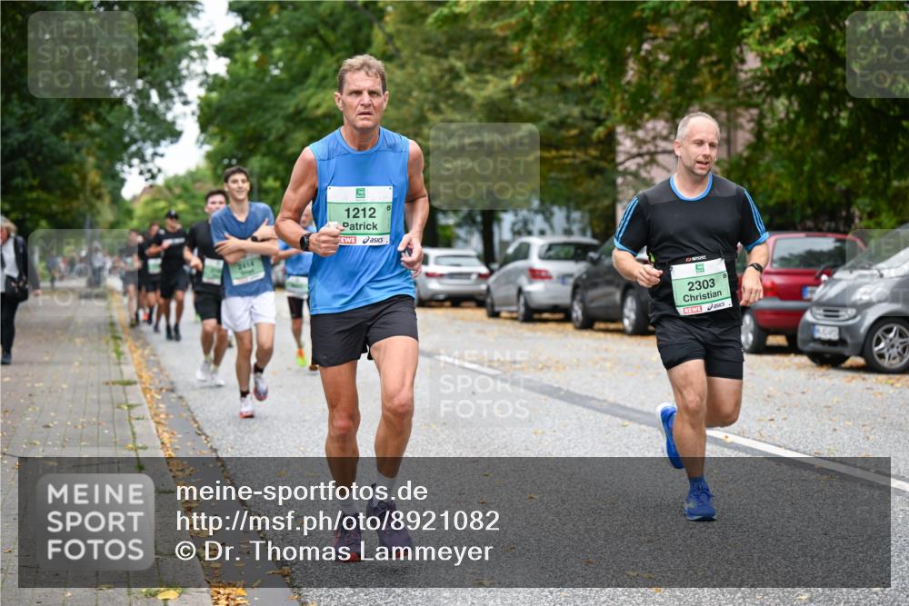 21.09.2025 - PSD Bank Halbmarathon Dr. Thomas Lammeyer http://msf.ph/oto/8921082 21.09.2025 10:40:30 Laufen 2414, 1212, 2303 meine-sportfotos.de