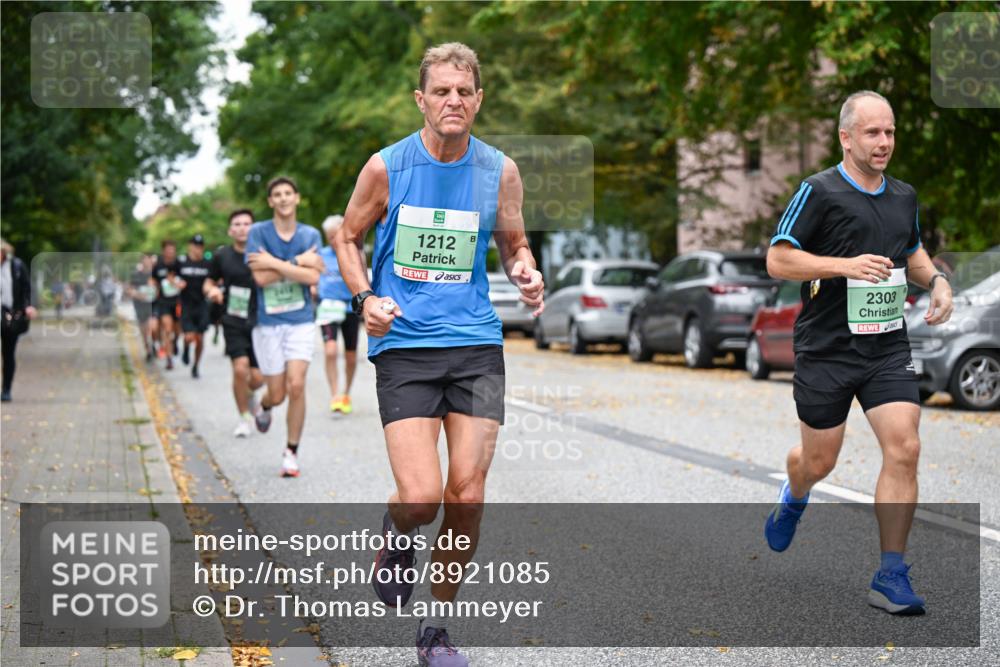 21.09.2025 - PSD Bank Halbmarathon Dr. Thomas Lammeyer http://msf.ph/oto/8921085 21.09.2025 10:40:30 Laufen 1212, 2303 meine-sportfotos.de