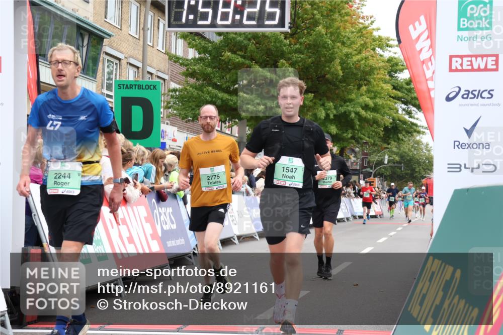 21.09.2025 - PSD Bank Halbmarathon Strokosch-Dieckow http://msf.ph/oto/8921161 21.09.2025 11:57:48 Ziel 1397, 1547, 1693, 2244, 2379, 2775, 4061 meine-sportfotos.de