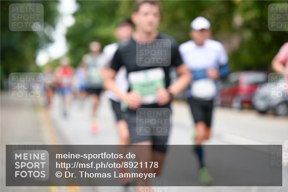21.09.2025 - PSD Bank Halbmarathon Dr. Thomas Lammeyer http://msf.ph/oto/8921178 21.09.2025 10:40:39 Laufen  meine-sportfotos.de