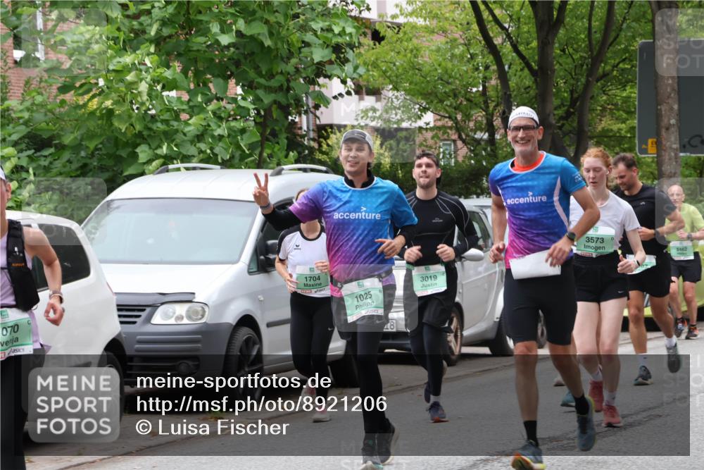 21.09.2025 - PSD Bank Halbmarathon Luisa Fischer http://msf.ph/oto/8921206 21.09.2025 12:03:22 Laufen 070, 1704, 1025, 3019, 3573, 3462 meine-sportfotos.de