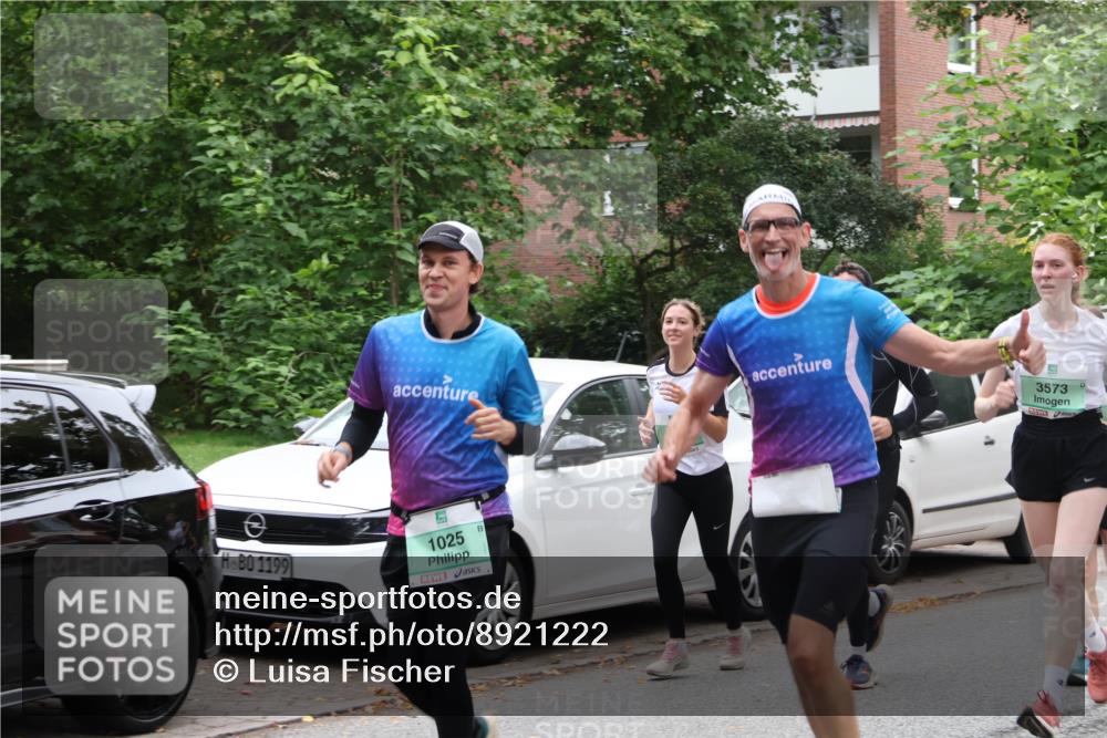 21.09.2025 - PSD Bank Halbmarathon Luisa Fischer http://msf.ph/oto/8921222 21.09.2025 12:03:25 Laufen 1801199, 1025, 3573 meine-sportfotos.de