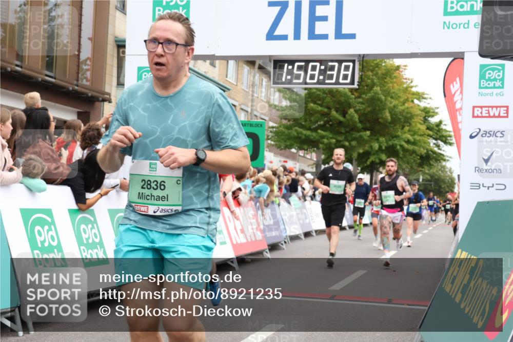 21.09.2025 - PSD Bank Halbmarathon Strokosch-Dieckow http://msf.ph/oto/8921235 21.09.2025 11:58:01 Ziel 1158, 1411, 2282, 2546, 2586, 2836, 3375, 4024, 4039 meine-sportfotos.de