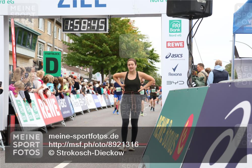 21.09.2025 - PSD Bank Halbmarathon Strokosch-Dieckow http://msf.ph/oto/8921316 21.09.2025 11:58:08 Ziel 1158, 1411, 1444, 2170, 2282, 2381, 2491, 2546, 2586, 3375, 3510, 4039 meine-sportfotos.de