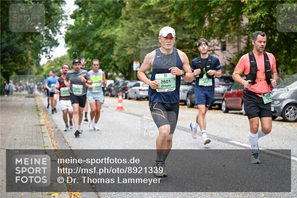 21.09.2025 - PSD Bank Halbmarathon Dr. Thomas Lammeyer http://msf.ph/oto/8921339 21.09.2025 10:40:48 Laufen 2275, 2304, 2601, 2173, 228 meine-sportfotos.de