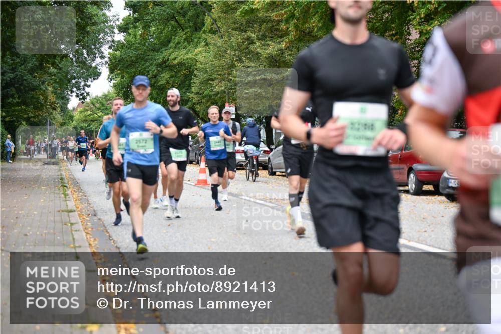 21.09.2025 - PSD Bank Halbmarathon Dr. Thomas Lammeyer http://msf.ph/oto/8921413 21.09.2025 10:40:53 Laufen 2572, 2070, 2445, 49 meine-sportfotos.de