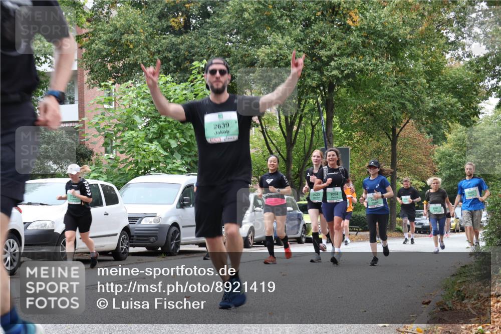 21.09.2025 - PSD Bank Halbmarathon Luisa Fischer http://msf.ph/oto/8921419 21.09.2025 12:04:29 Laufen 2639, 3523, 1094, 200, 3052 meine-sportfotos.de