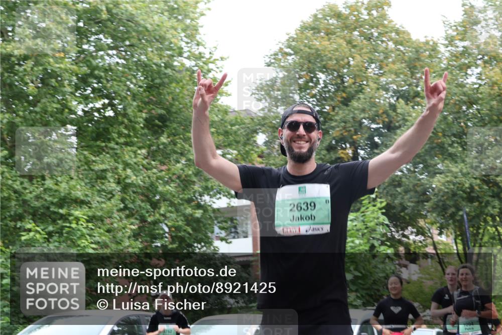 21.09.2025 - PSD Bank Halbmarathon Luisa Fischer http://msf.ph/oto/8921425 21.09.2025 12:04:30 Laufen 2639, 1094 meine-sportfotos.de