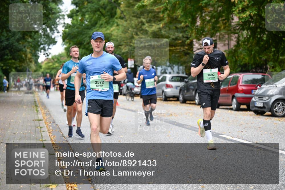 21.09.2025 - PSD Bank Halbmarathon Dr. Thomas Lammeyer http://msf.ph/oto/8921433 21.09.2025 10:40:53 Laufen 2572, 2445, 70, 1692, 111 meine-sportfotos.de