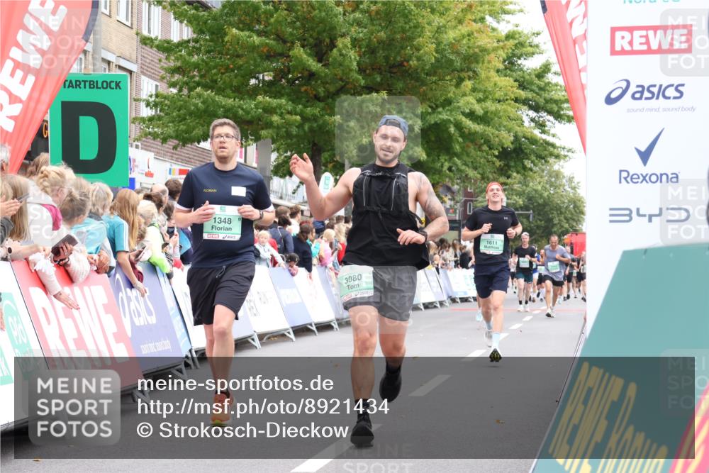 21.09.2025 - PSD Bank Halbmarathon Strokosch-Dieckow http://msf.ph/oto/8921434 21.09.2025 11:58:23 Ziel 1348, 1611, 1696, 2389, 2619, 2740, 2910, 3080 meine-sportfotos.de