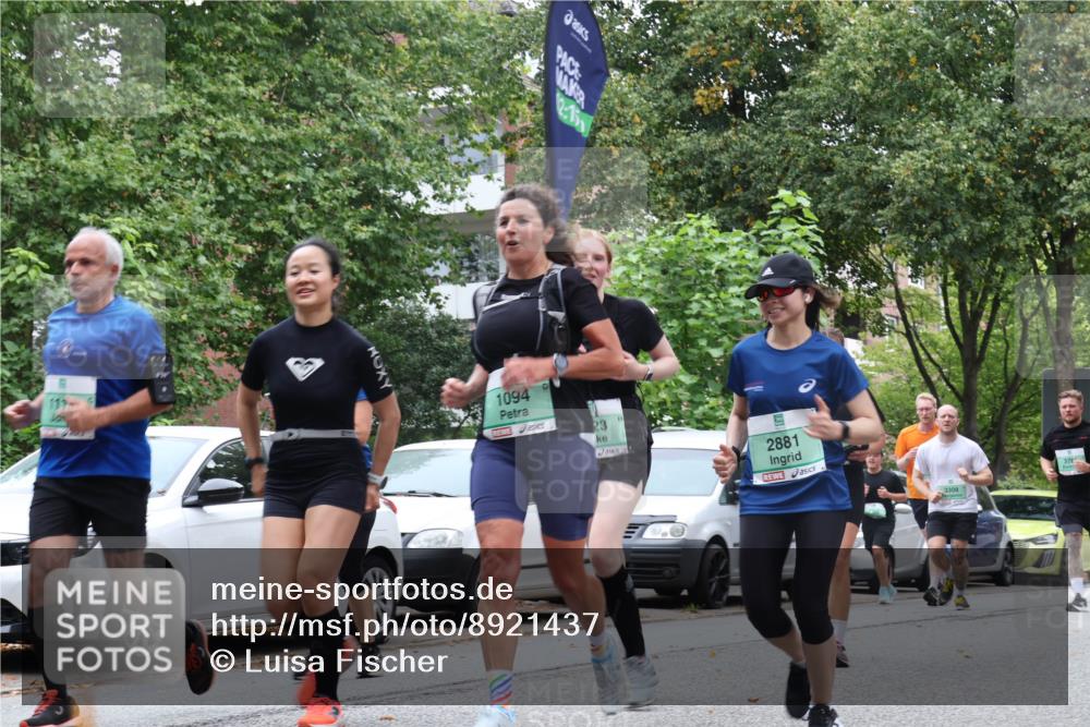 21.09.2025 - PSD Bank Halbmarathon Luisa Fischer http://msf.ph/oto/8921437 21.09.2025 12:04:32 Laufen 1094, 239, 2881, 378, 33081 meine-sportfotos.de