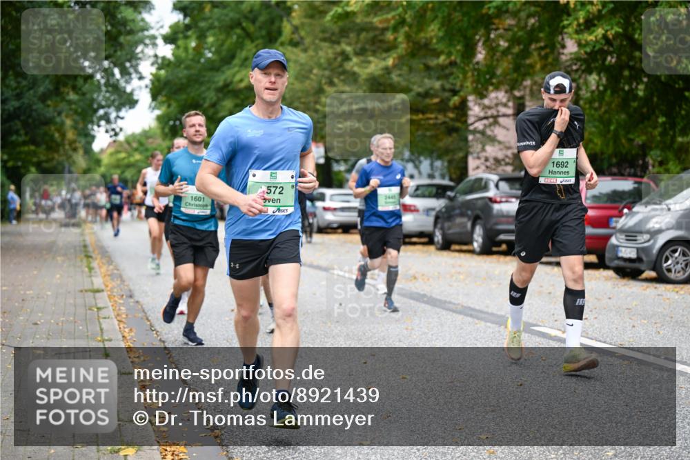 21.09.2025 - PSD Bank Halbmarathon Dr. Thomas Lammeyer http://msf.ph/oto/8921439 21.09.2025 10:40:54 Laufen 572, 1601, 5, 1692 meine-sportfotos.de