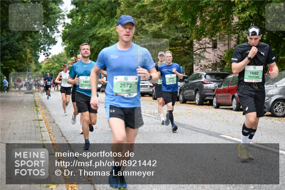 21.09.2025 - PSD Bank Halbmarathon Dr. Thomas Lammeyer http://msf.ph/oto/8921442 21.09.2025 10:40:54 Laufen 1601, 2572, 2445, 1692 meine-sportfotos.de