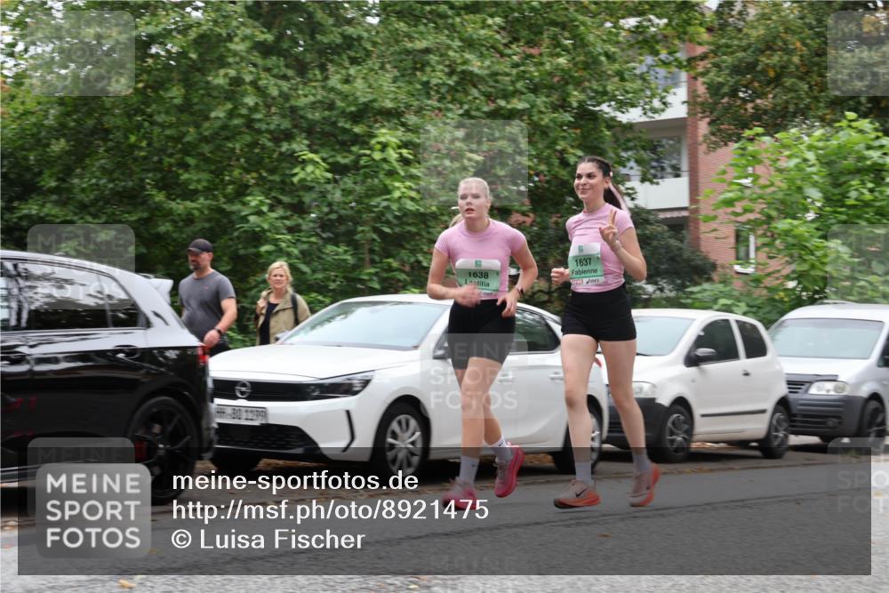 21.09.2025 - PSD Bank Halbmarathon Luisa Fischer http://msf.ph/oto/8921475 21.09.2025 12:04:43 Laufen 1638, 1637 meine-sportfotos.de