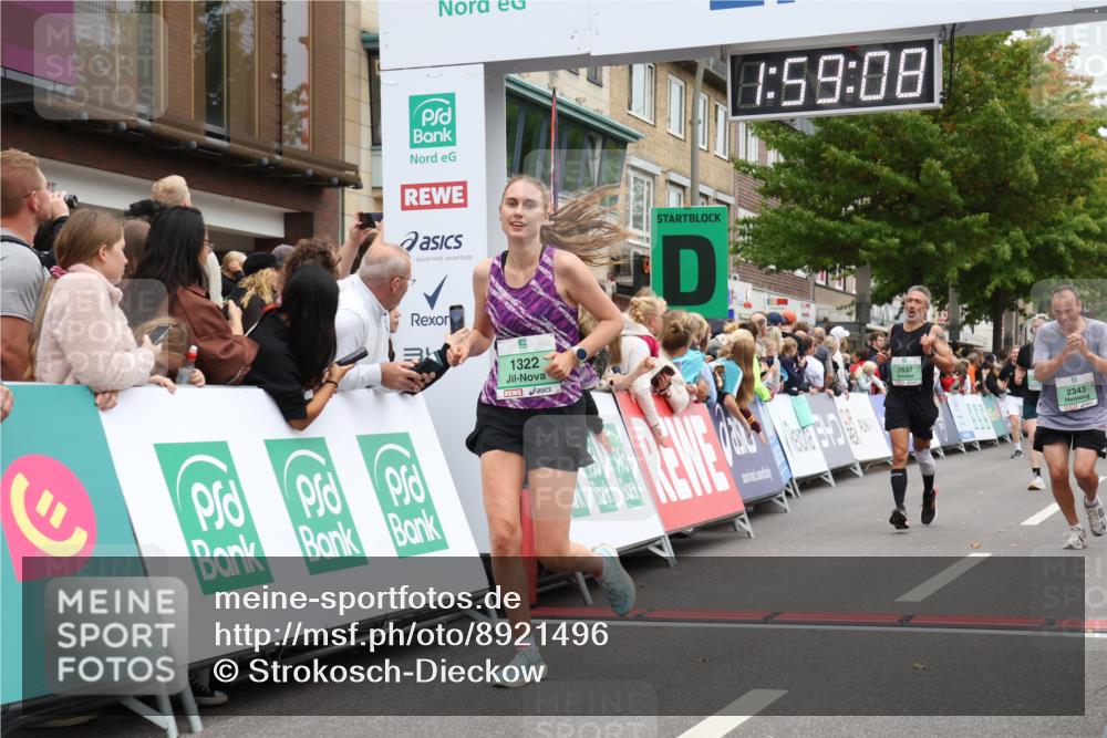 21.09.2025 - PSD Bank Halbmarathon Strokosch-Dieckow http://msf.ph/oto/8921496 21.09.2025 11:58:31 Ziel 1322, 1348, 1611, 2343, 2637, 3080, 3960 meine-sportfotos.de