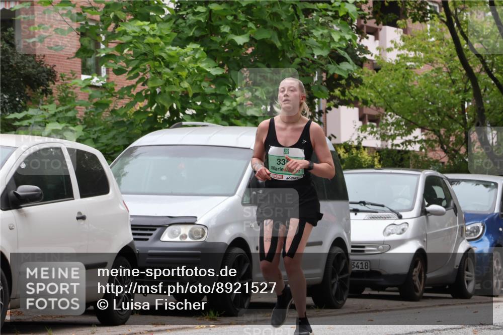 21.09.2025 - PSD Bank Halbmarathon Luisa Fischer http://msf.ph/oto/8921527 21.09.2025 12:05:04 Laufen 335, 3418 meine-sportfotos.de