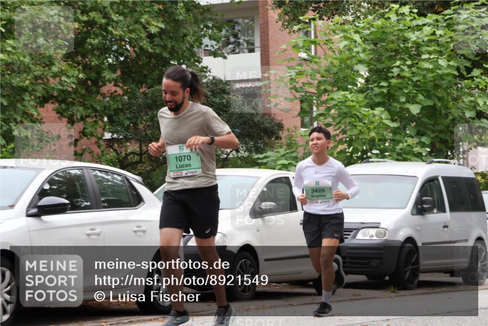 21.09.2025 - PSD Bank Halbmarathon Luisa Fischer http://msf.ph/oto/8921549 21.09.2025 12:05:08 Laufen 1070, 3425 meine-sportfotos.de