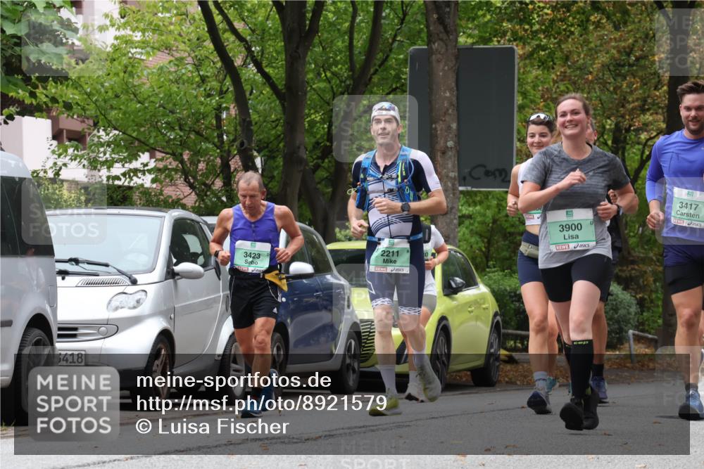 21.09.2025 - PSD Bank Halbmarathon Luisa Fischer http://msf.ph/oto/8921579 21.09.2025 12:05:29 Laufen 3418, 3423, 2211, 0, 3900, 3417 meine-sportfotos.de