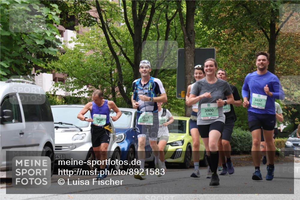 21.09.2025 - PSD Bank Halbmarathon Luisa Fischer http://msf.ph/oto/8921583 21.09.2025 12:05:30 Laufen 3418, 3423, 2211, 3580, 3900, 3417 meine-sportfotos.de