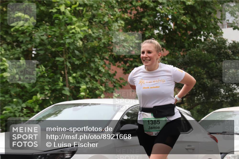 21.09.2025 - PSD Bank Halbmarathon Luisa Fischer http://msf.ph/oto/8921668 21.09.2025 12:06:22 Laufen 1385 meine-sportfotos.de