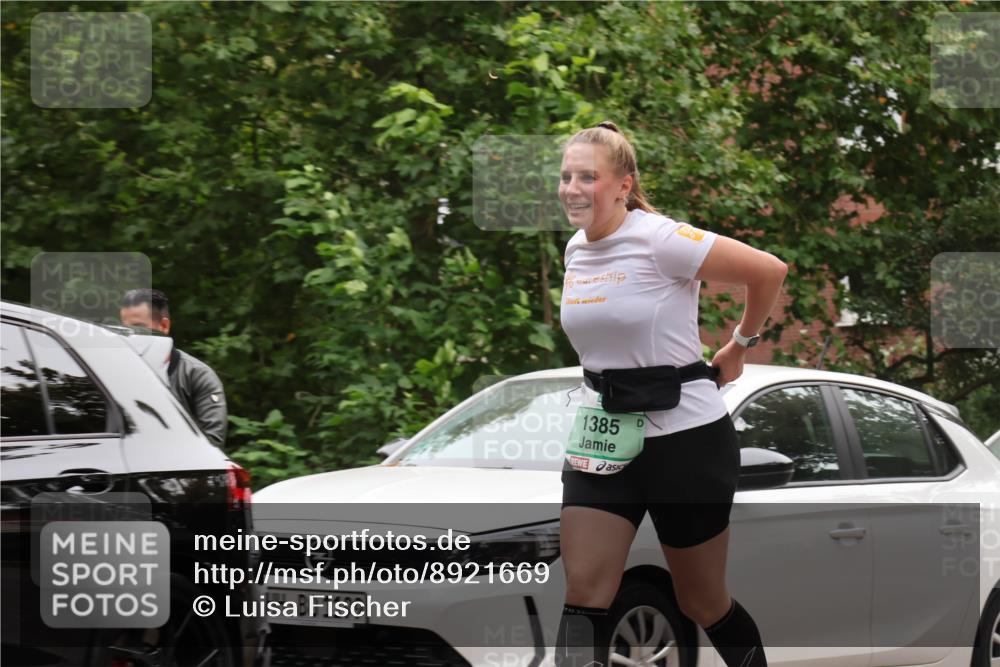 21.09.2025 - PSD Bank Halbmarathon Luisa Fischer http://msf.ph/oto/8921669 21.09.2025 12:06:22 Laufen 1199, 1385, 26 meine-sportfotos.de