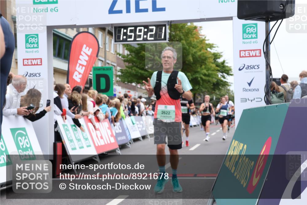 21.09.2025 - PSD Bank Halbmarathon Strokosch-Dieckow http://msf.ph/oto/8921678 21.09.2025 11:58:45 Ziel 1107, 1197, 1275, 1276, 1610, 2289, 2324, 2482, 2622, 2826, 2858, 2961, 3032, 3092, 3099, 3170, 3301, 3314, 3521, 4044 meine-sportfotos.de