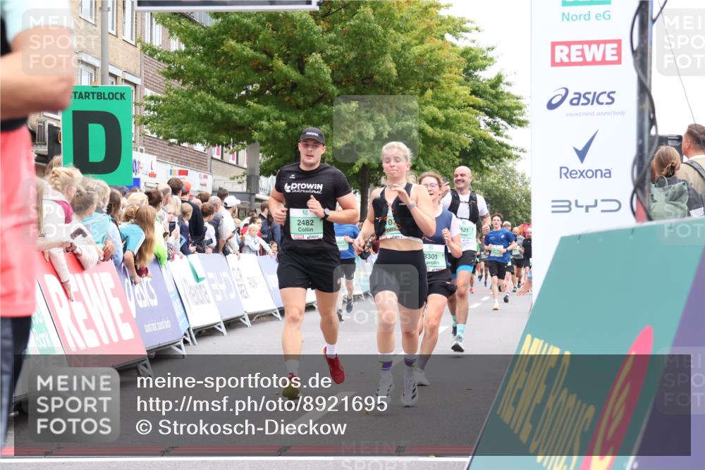 21.09.2025 - PSD Bank Halbmarathon Strokosch-Dieckow http://msf.ph/oto/8921695 21.09.2025 11:58:46 Ziel 1107, 1275, 1276, 2289, 2324, 2482, 2622, 2826, 2858, 2961, 3032, 3092, 3170, 3301, 3521 meine-sportfotos.de