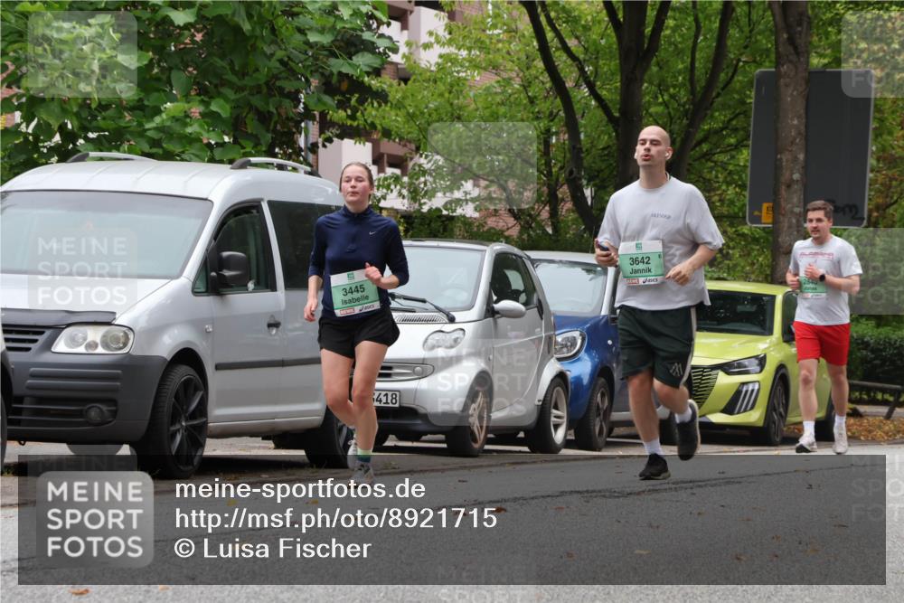 21.09.2025 - PSD Bank Halbmarathon Luisa Fischer http://msf.ph/oto/8921715 21.09.2025 12:06:33 Laufen 3445, 3642, 2840, 418 meine-sportfotos.de