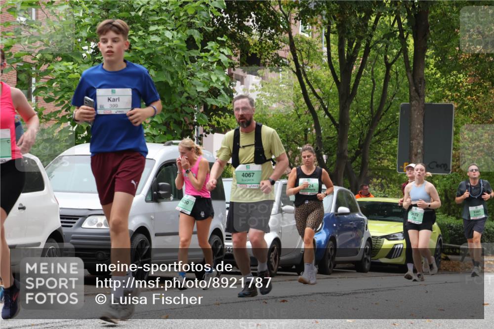 21.09.2025 - PSD Bank Halbmarathon Luisa Fischer http://msf.ph/oto/8921787 21.09.2025 12:06:46 Laufen 399, 4030, 341, 4067, 24, 3672, 3385 meine-sportfotos.de